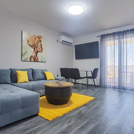 Apartment Pek Crikvenica Exteriör bild