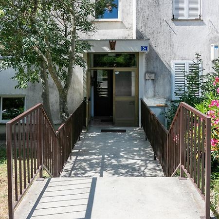 Apartment Pek Crikvenica Exteriör bild