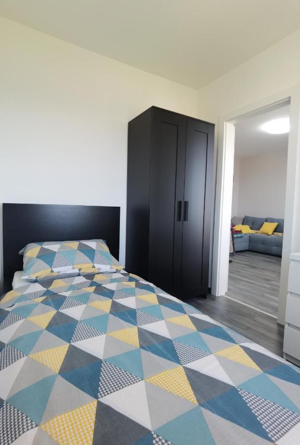 Apartment Pek Crikvenica Exteriör bild