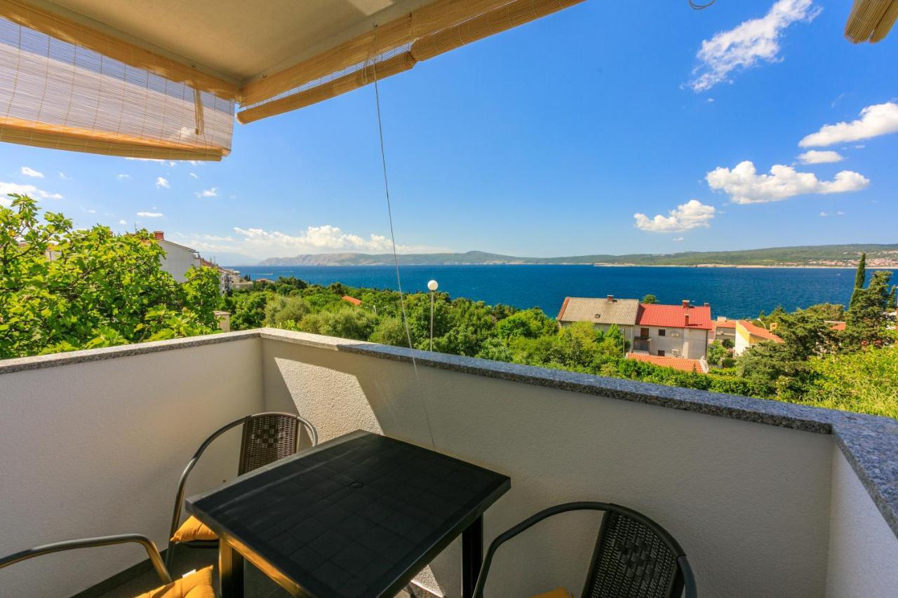Apartment Pek Crikvenica Exteriör bild