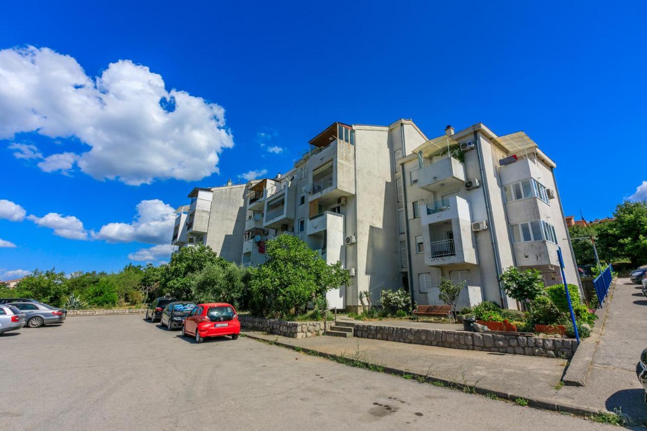 Apartment Pek Crikvenica Exteriör bild